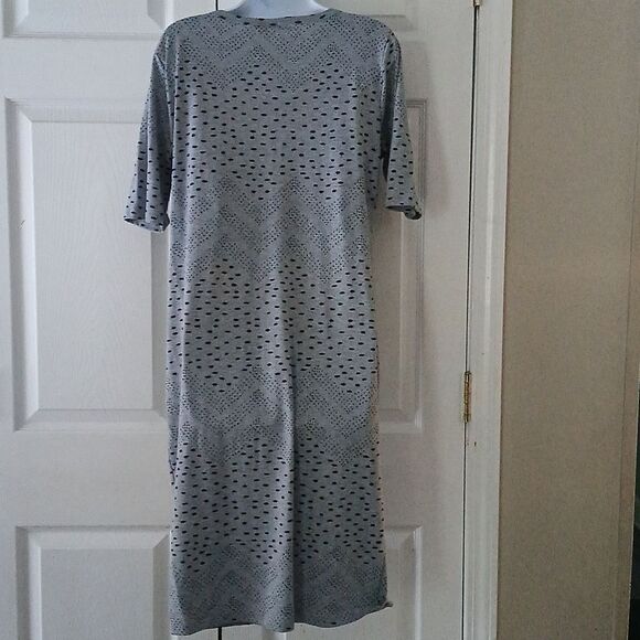 Lularoe Julia gray and black dotted midi dress Sz XL NWOT - Picture 4 of 5